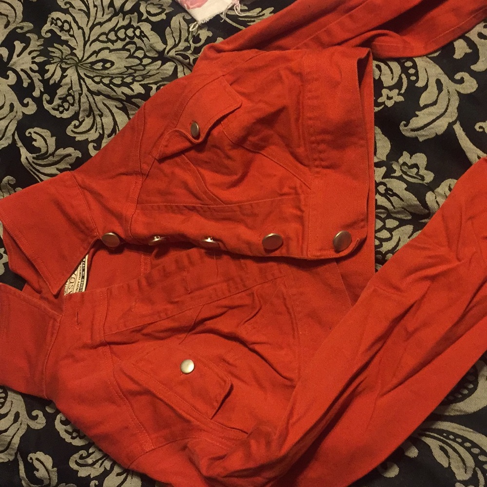 Vests - Picture 2 of 3